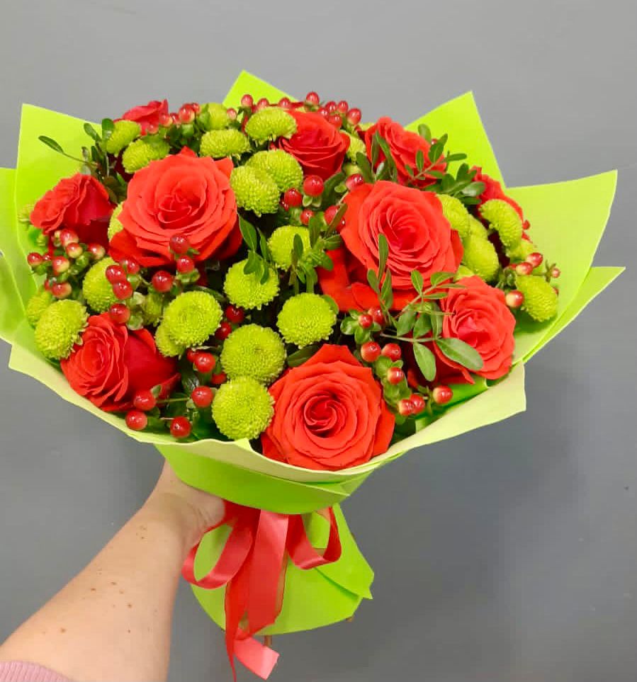 Букет цветов из: Хризантемы и Розы в Кандрах