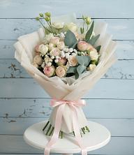 Букет цветов из:  Розы и Лизиантусы в Кандрах
