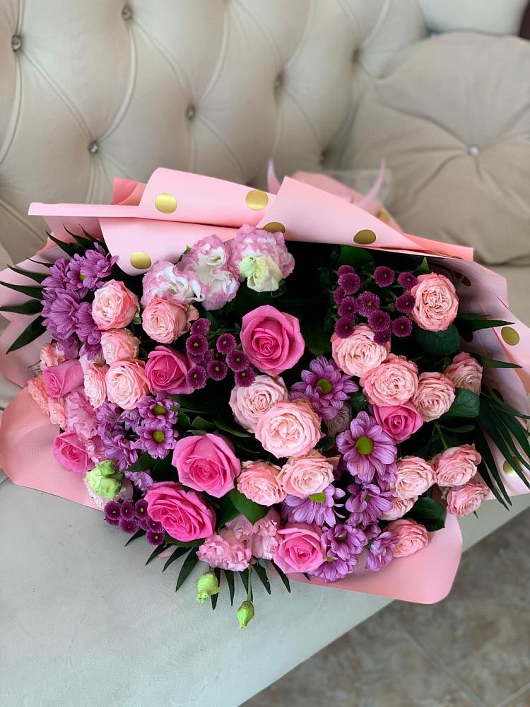 Букет цветов из: Хризантемы, Розы и Лизиантусы в Кандрах