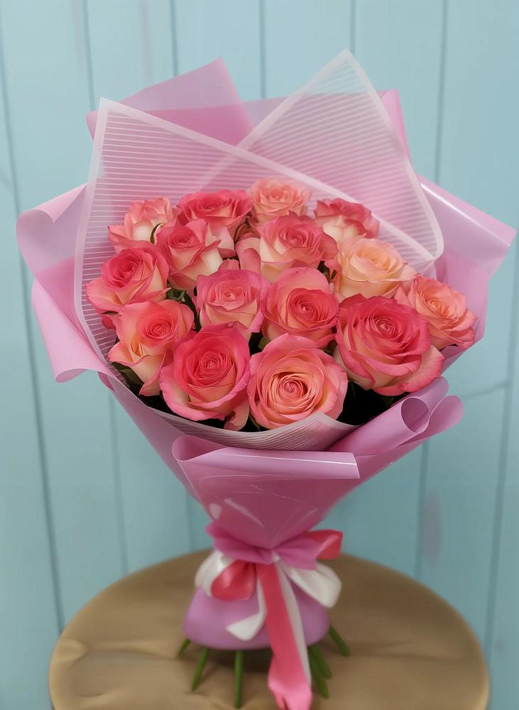 Букет 15 Розовых роз Равель в Кандрах