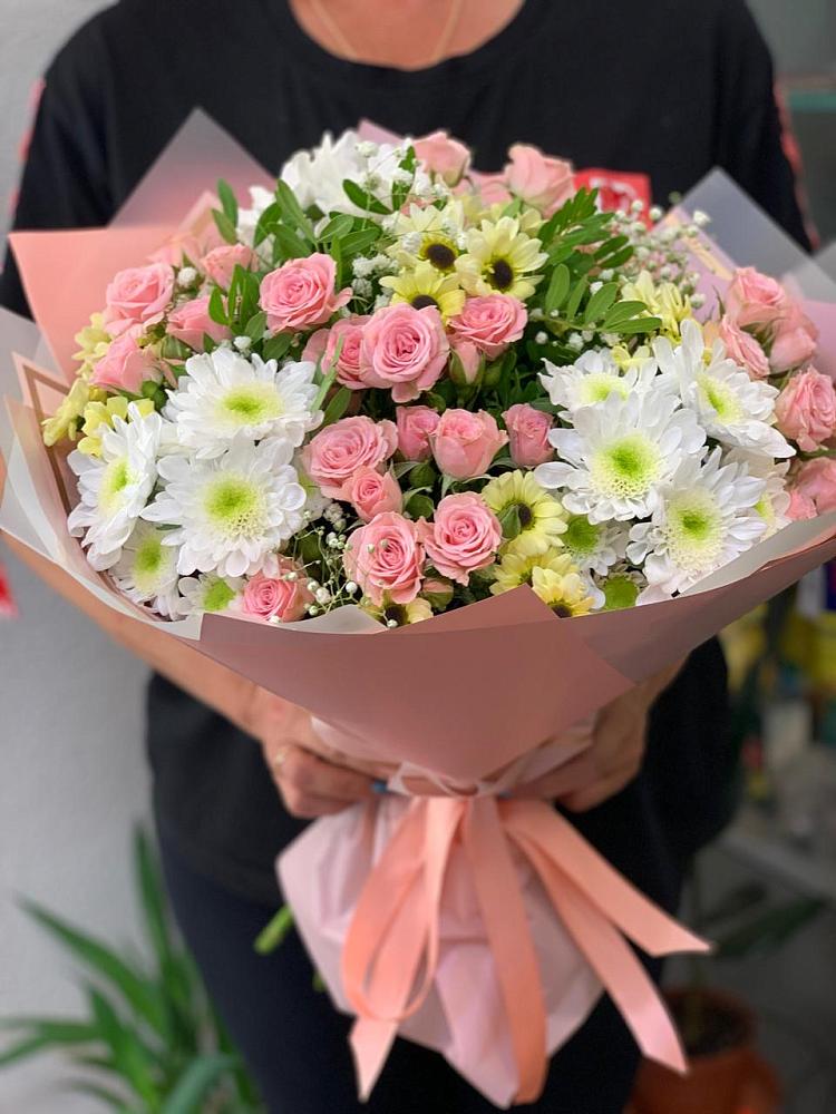 Букет цветов из: Розы и Хризантемы в Кандрах