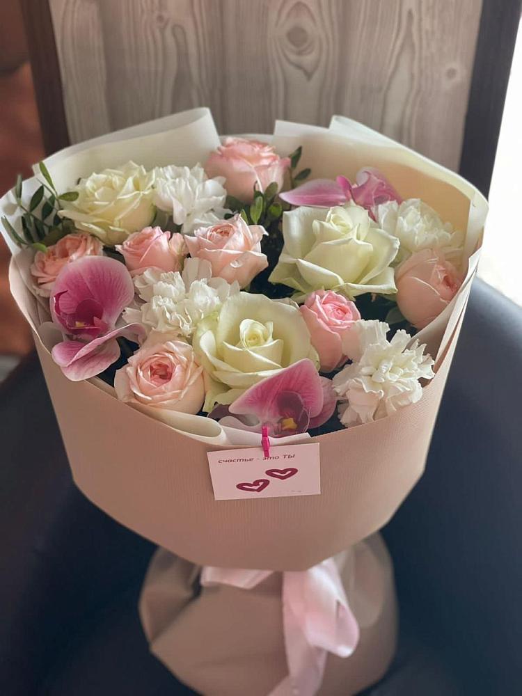 Букет цветов из: Орхидеи, Розы и Гвоздики в Кандрах