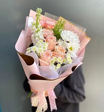 Букет цветов из:  Хризантемы и Розы в Кандрах