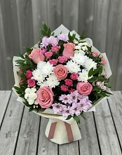 Букет цветов из:  Альстромерии, Гвоздики, Розы и Хризантемы в Кандрах