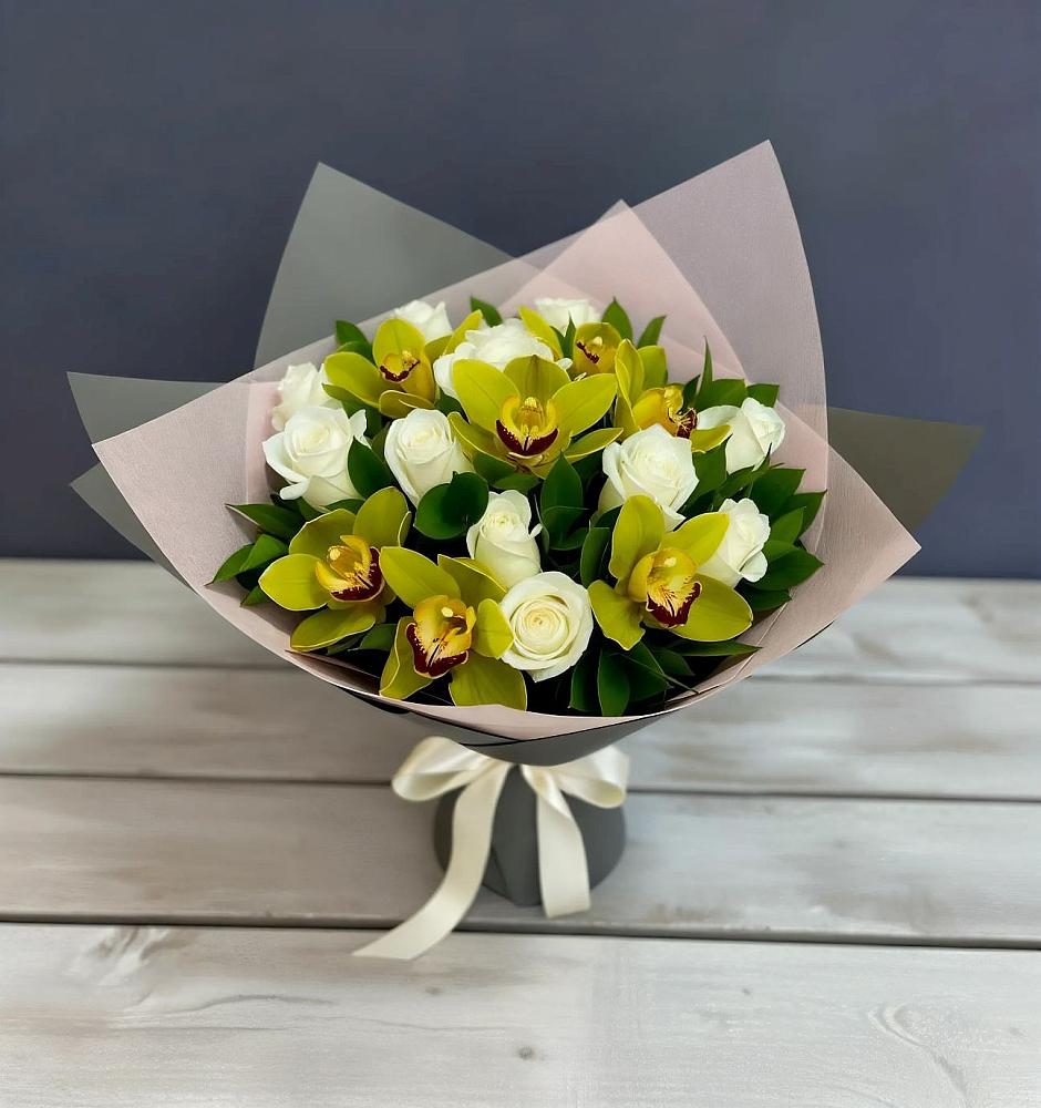 Букет цветов из: Орхидеи и Розы в Кандрах