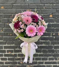 Букет цветов из:  Герберы и Хризантемы в Кандрах
